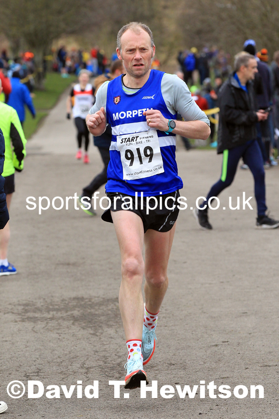 Senior women and veteran women and men over-50s NECAA Road Relay Champs., Hetton Lyons Park, Hetton le Hole, County Durham. Photo: David T. Hewitson/Sports for All Pics